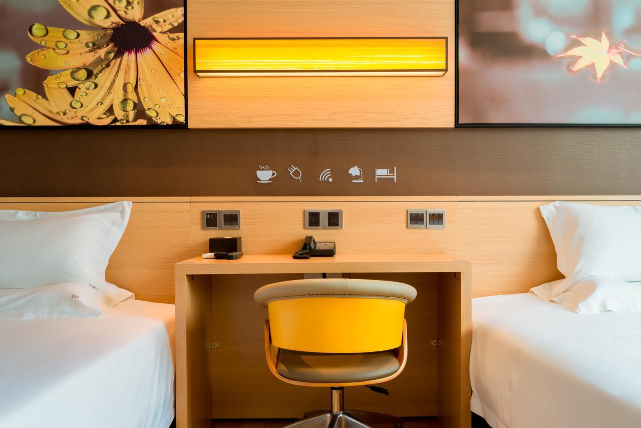 Iu Hotel Zhanjiang Haibin Avenue Xinhaimingchen Buitenkant foto